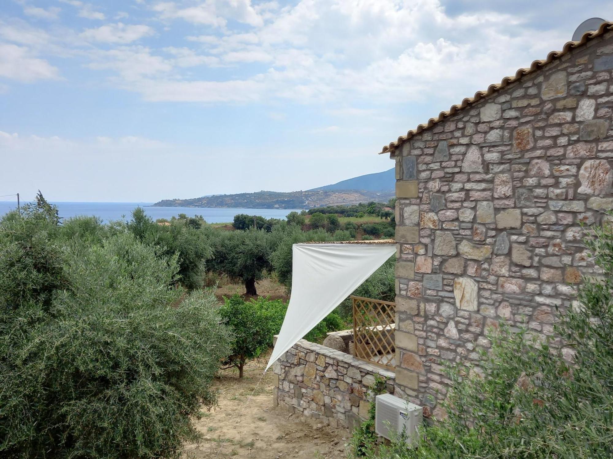 Koroni Stone House, Newly Built Studios By The Sea Номер фото