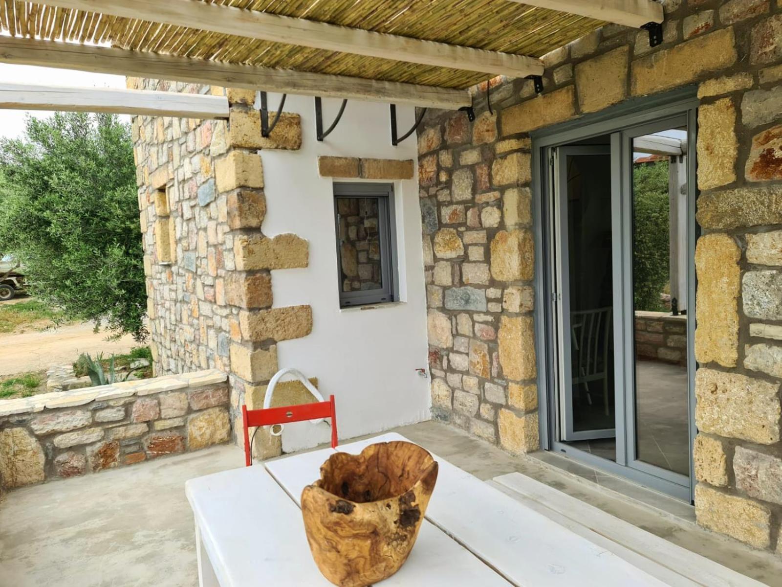 Koroni Stone House, Newly Built Studios By The Sea Номер фото